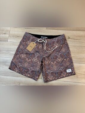 Rhythm Swim Trunks Mens Size 33 Red Paisley Board Shorts Burns Hen NWT $80 7.5”
